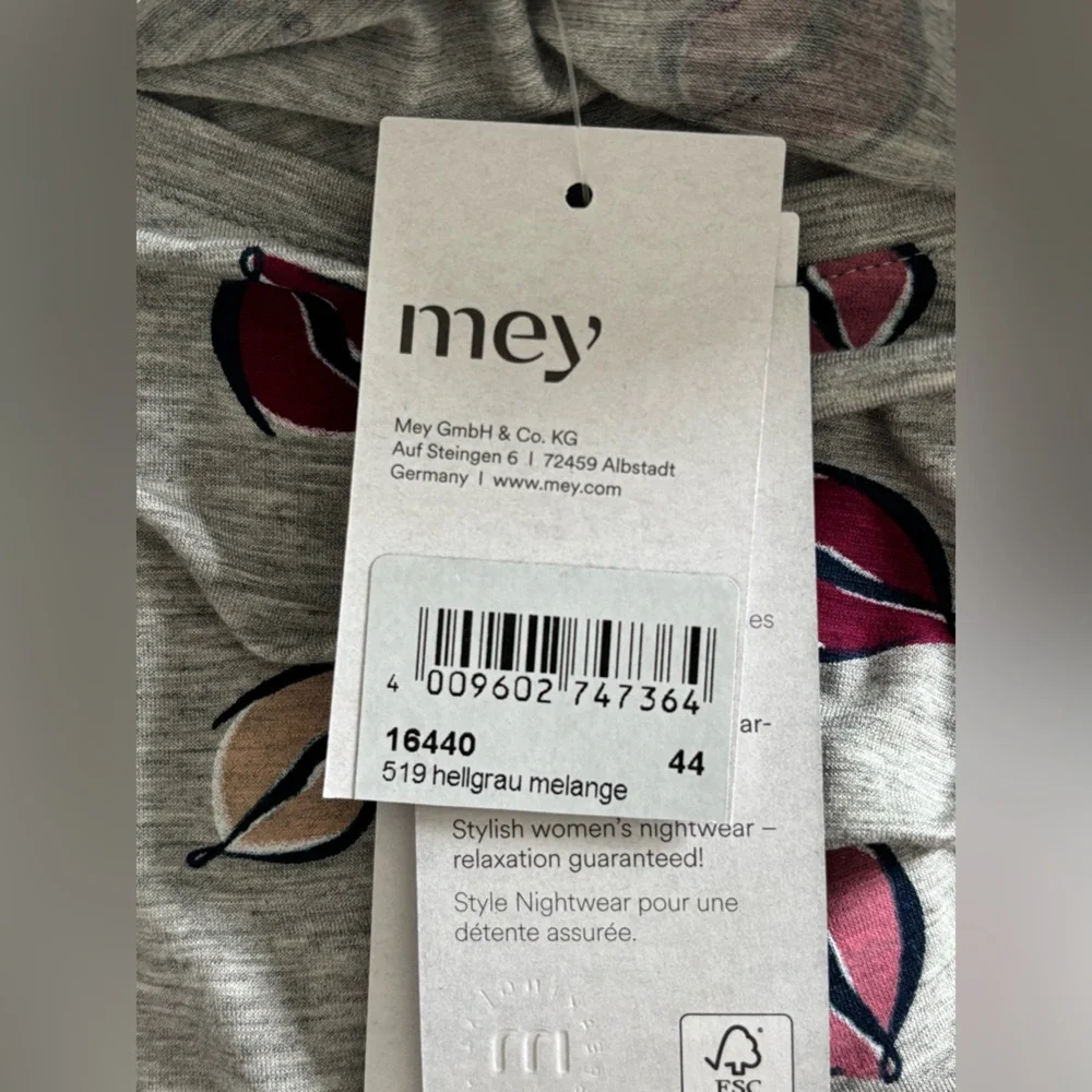 Mey Germany Lip Print Nightgown XL / EU 44 Grey Long Sleeve NWT - Picture 8 of 10